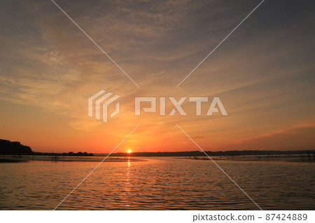 Landscape of the sunrise in Imba-numa Landscape of the sunrise in Imba-numa 87424889