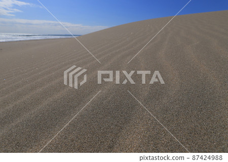 Kujukuri beach and sea on the Boso Peninsula Kujukuri beach and sea on the Boso Peninsula 87424988