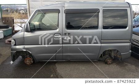 Abandoned scrap car Abandoned scrap car 87425922