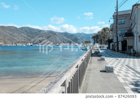 春天藍天的戶田風景和美麗的大海戶田，沼津市 87426093