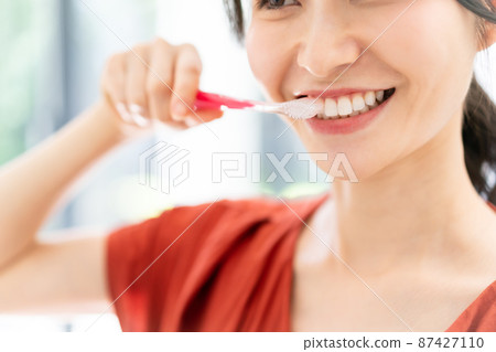 A brush A brush 87427110