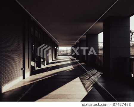 The passage where the morning sun shines 87427458