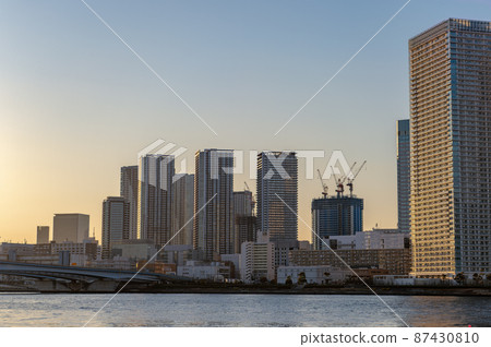 Evening cityscape of Toyosu, Koto-ku, Tokyo Evening cityscape of Toyosu, Koto-ku, Tokyo 87430810