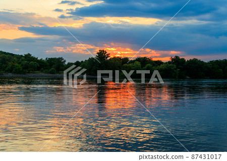 View of the Dnieper river at sunset 87431017