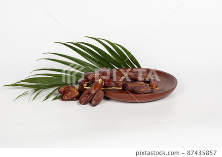 Dried dates (fruit of Phoenix dactylifera dates). Clipping paths for both the object and the shadow. Infinite depth of field, retouched. Set, bundle, Dried dates (fruit of Phoenix dactylifera dates). Clipping paths for both the object and the shadow. Infinite depth of field, retouched. Set, bundle, 87435857