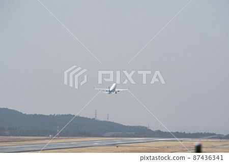 岡山桃太郎機場和岡山羽田航班起飛 87436341