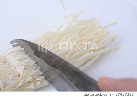 用刀切金針菇 用刀切金針菇 87437338