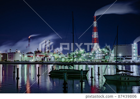Complex night view and boat Complex night view and boat 87439806