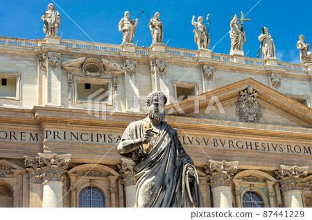 St. Peter's Basilica in Vatican city in Rome, italy St. Peter's Basilica in Vatican city in Rome, italy 87441229