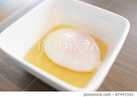 Hot spring eggs for a delicious breakfast 87441502