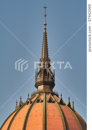 Dome of the Hungarian Parliament in Budapest, Hungary Dome of the Hungarian Parliament in Budapest, Hungary 87442009