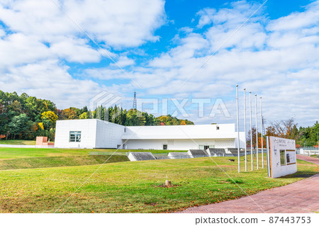 Aomori Museum of Art in sunny weather, Aomori City, Aomori Prefecture Aomori Museum of Art in sunny weather, Aomori City, Aomori Prefecture 87443753