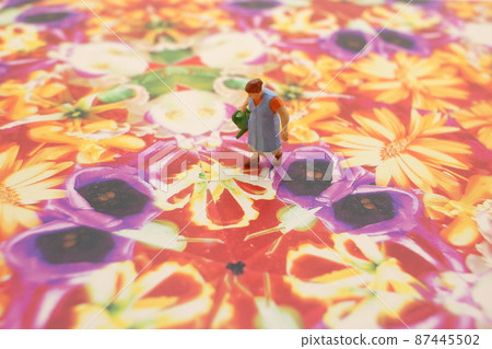 mini of figure Watering Plants on the printed matter mini of figure Watering Plants on the printed matter 87445502