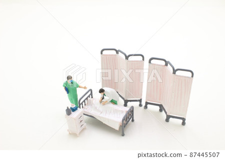 a mini of doctor diagnosis the people 87445507