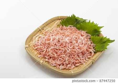 Akiami shrimp in a colander_white background Akiami shrimp in a colander_white background 87447250