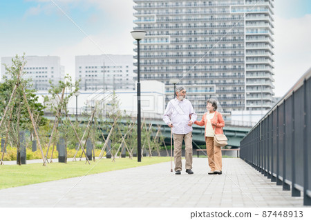 資深夫婦步行康復 87448913