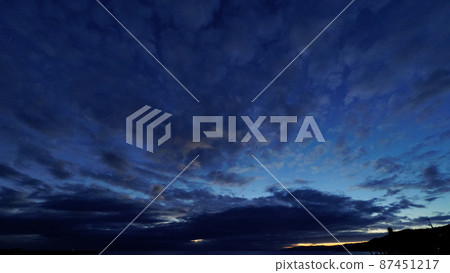深秋傍晚的天空，超廣角，211107pm 87451217