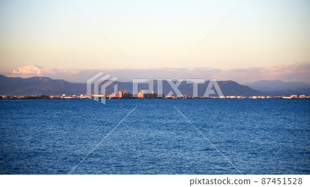 Coastline and beach on sunset. Mediterranean sea at Alboraya beach 87451528