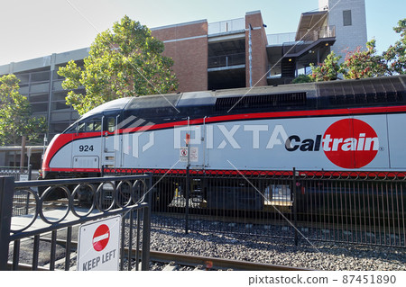 Caltrain的領先車輛 87451890