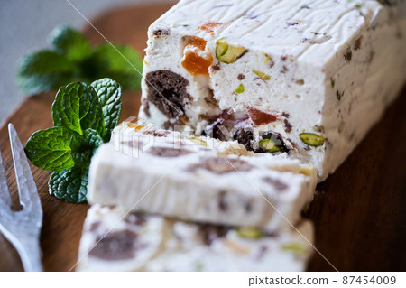 Cassata 87454009