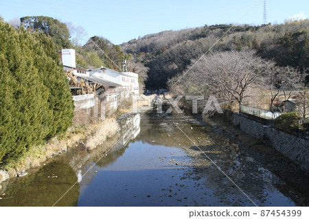 Early spring scenery of Osaka Takatsuki Settsukyo Early spring scenery of Osaka Takatsuki Settsukyo 87454399