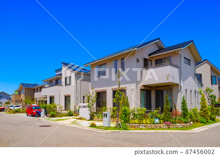 Residential area without telephone pole 87456002