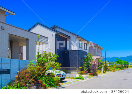 Residential area without telephone pole 87456004