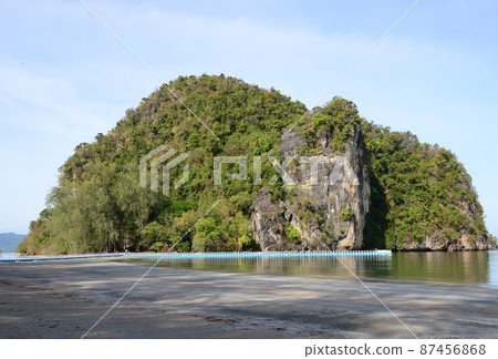 Khao Bae Na at Hat Chao Mai National Park 87456868