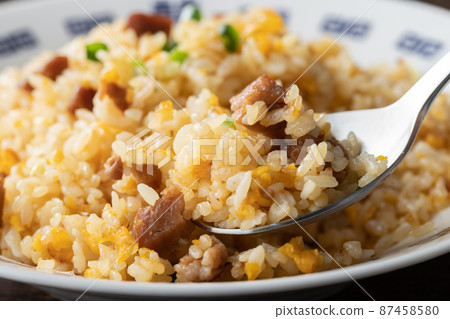 Para,蓬鬆,濕潤和美味的炒飯 Para,蓬鬆,濕潤和美味的炒飯 87458580
