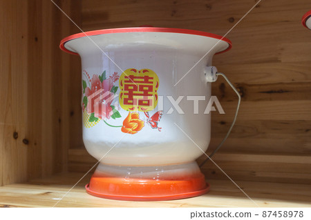 Traditional Chinese Old Spitton Traditional Chinese Old Spitton 87458978