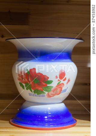 Traditional Chinese Old Spitton 87458982