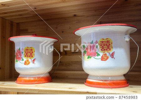 Traditional Chinese Old Spitton Traditional Chinese Old Spitton 87458983