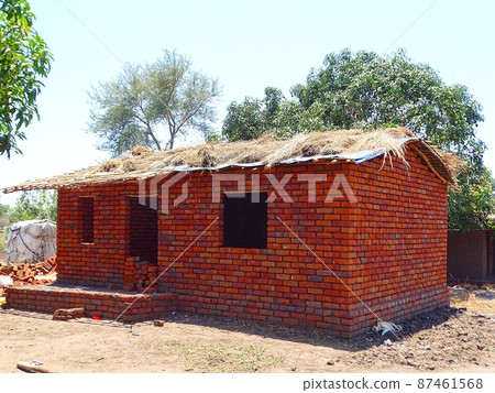 Everyday scenery of Malawi and Zomba in Africa (private house) 87461568