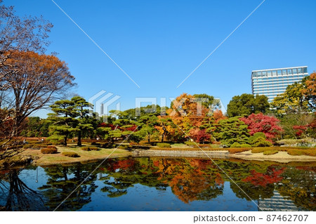 Autumn Imperial Palace East Garden Ninomaru Garden 87462707