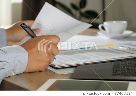 man signing document with pen deal business growth global logistics supply 87463154