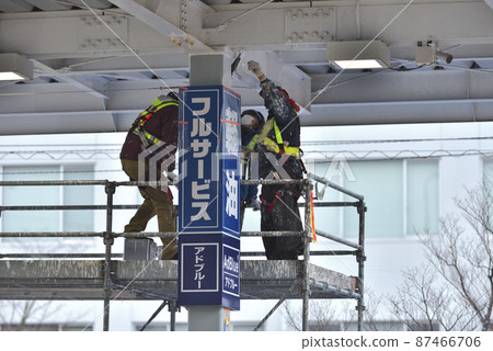 加油站改造工作現場塗裝工作 87466706