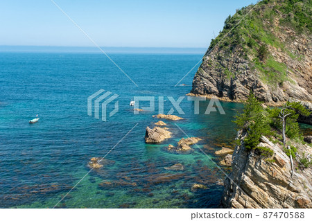 Iwami Blue Uradome Coast 87470588