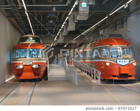 [Odakyu Electric Railway] Romancecar Museum NSE3100 and SSE3000 87471027