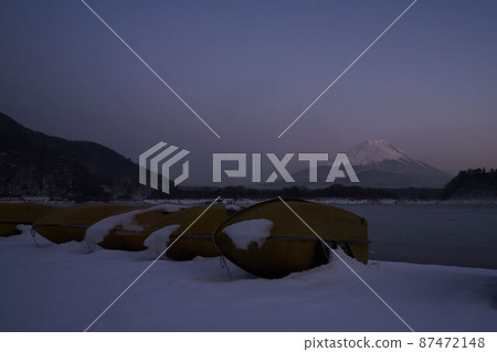 黃昏的精進湖 87472148