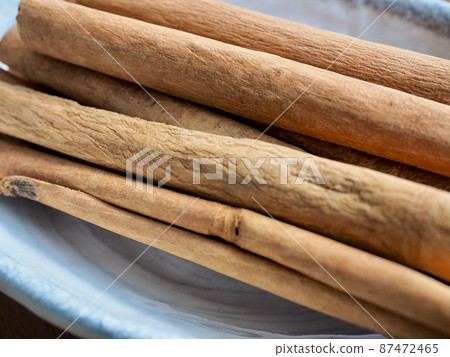 Dried spice cinnamon, cooking ingredients Dried spice cinnamon, cooking ingredients 87472465