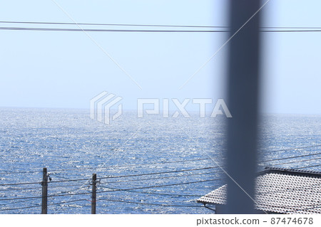 Spring sea seen from the port town 87474678