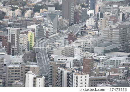 首都高速公路和建築物 87475553