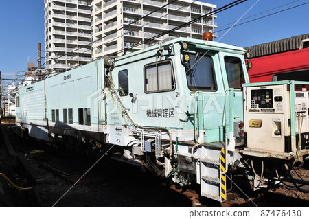 Multiple Titan 87476430