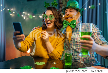 couple celebrating St. Patrick's Day couple celebrating St. Patrick's Day 87476918
