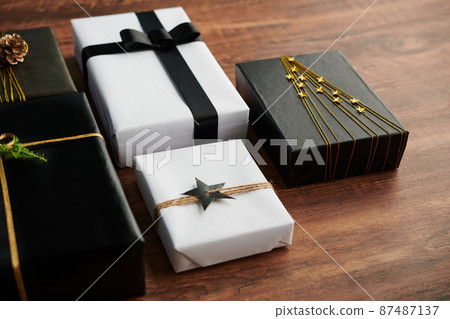 Gift Boxes Decorated with twine and Ribbons 87487137