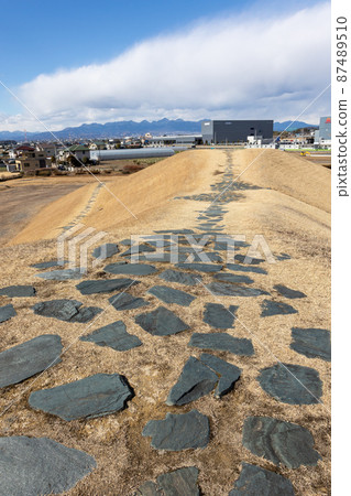 Wenjin Kannonama Kofun Wenjin Kannonama Kofun 87489510