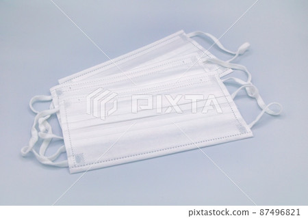 Three white non-woven masks Cold prevention image 87496821