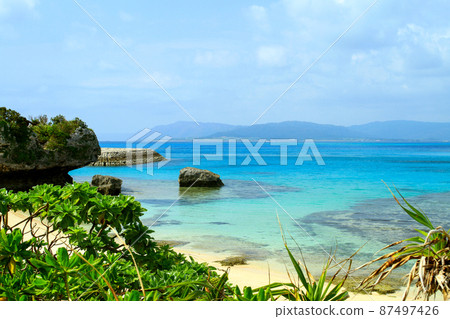 Okinawa Shinjojima (Panari) Uechijima scenery Yaeyama Islands Okinawa Shinjojima (Panari) Uechijima scenery Yaeyama Islands 87497426