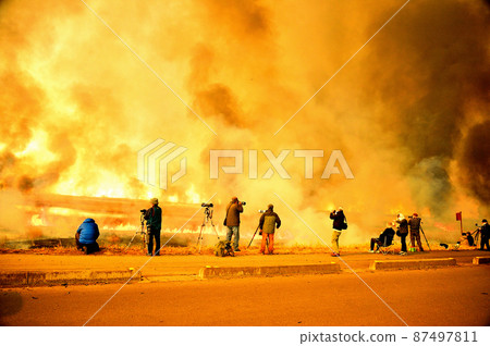 Flame Yoshiyaki 旁觀攝影師 Watarase Retarding Pond 87497811