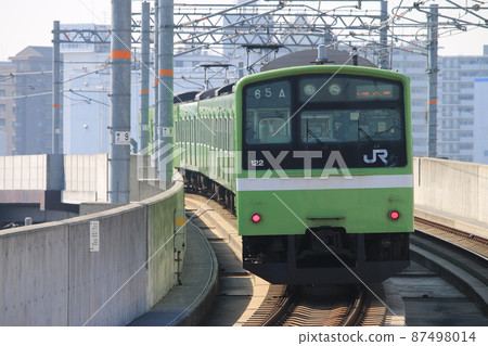 Osaka East Line 201 series Osaka East Line 201 series 87498014